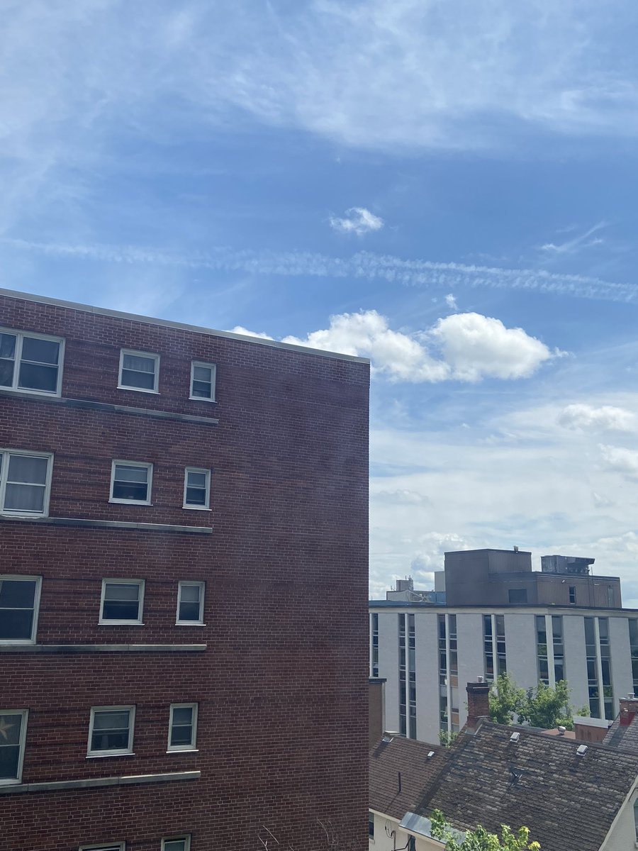 kittypants's tweet photo. Did something loud just fly over Centretown or am I just hearing things? #ottawa #somethingloud #flypast https://t.co/GtTWTZ373D