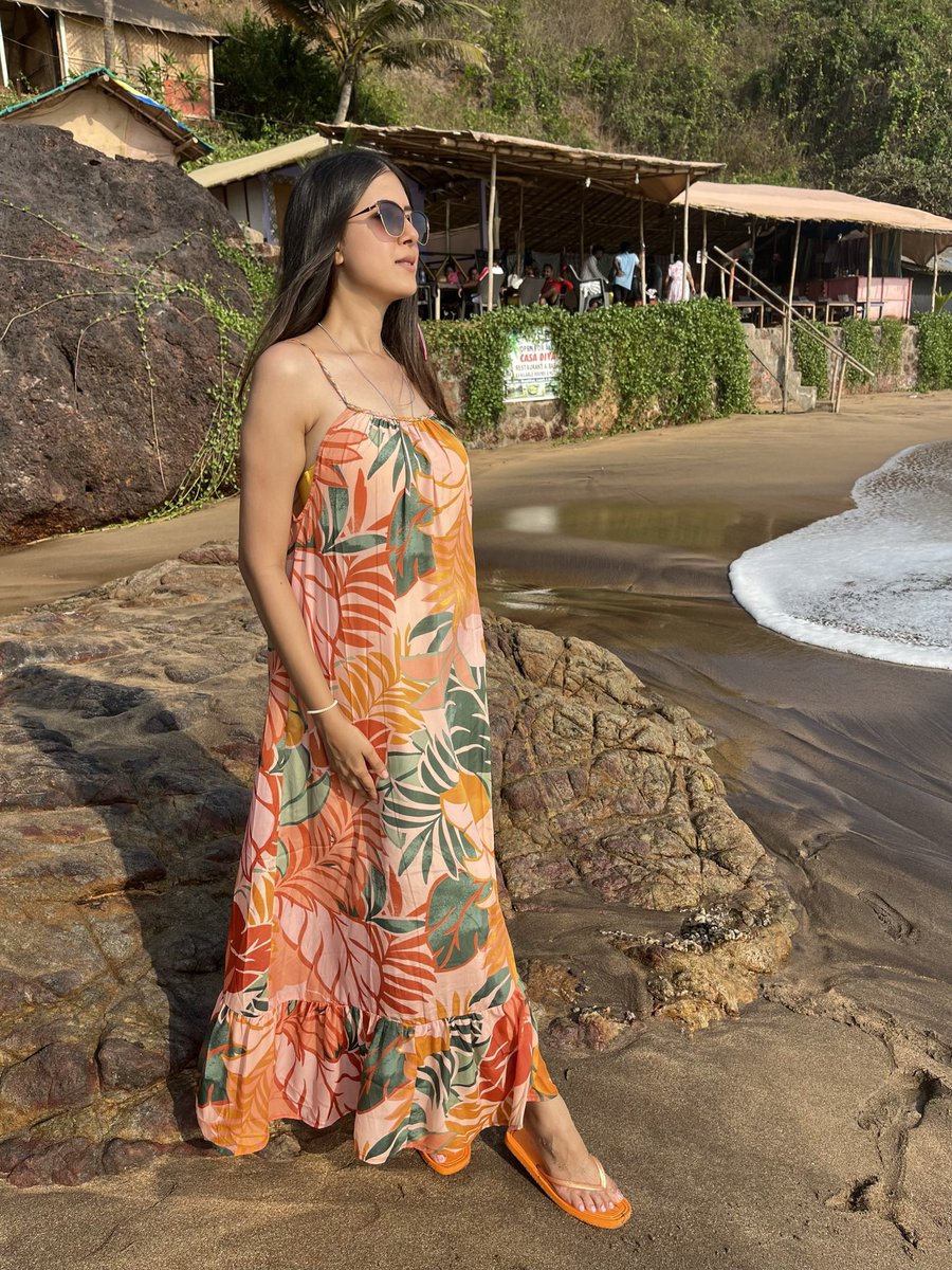 PagnisJuie's tweet image. Sandy beaches and sunny weather 🏖️🍲 🛶 🌅 🌴
#weekendphotodump 
.
.
.
.
.
.
#goa#travel#goabeach#goadiaries#beach#sand#foodporn#kayaking#southgoa#northgoa#goatourism#instadaily#instalike#instapic