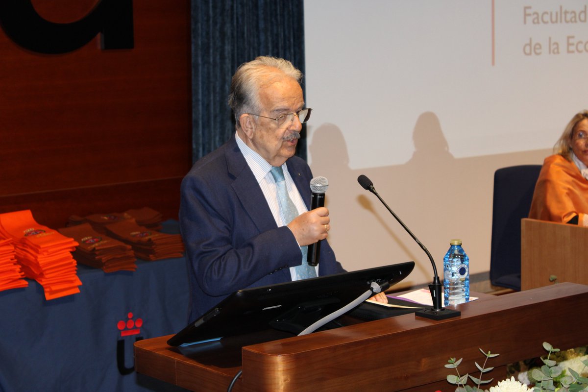 Facultad de CC de la Economía y de la Empresa tweet media