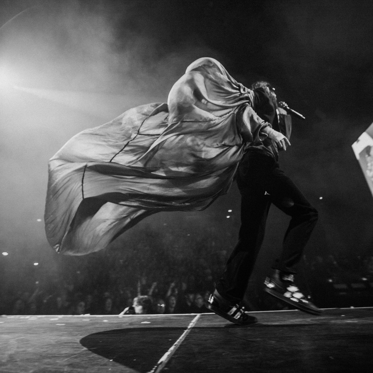 ditchfield_soph's tweet photo. .@30SECONDSTOMARS playing in Manchester last week at the @AOArena
What an unbelievable show they put on, they had one hell of a production ๐ฅ
#SeasonsWorldTour #JaredLeto #ShannonLeto #TSTM #ThirtySecondsToMars #30STM #30SecondsToMars https://t.co/G1KCGjmrYf