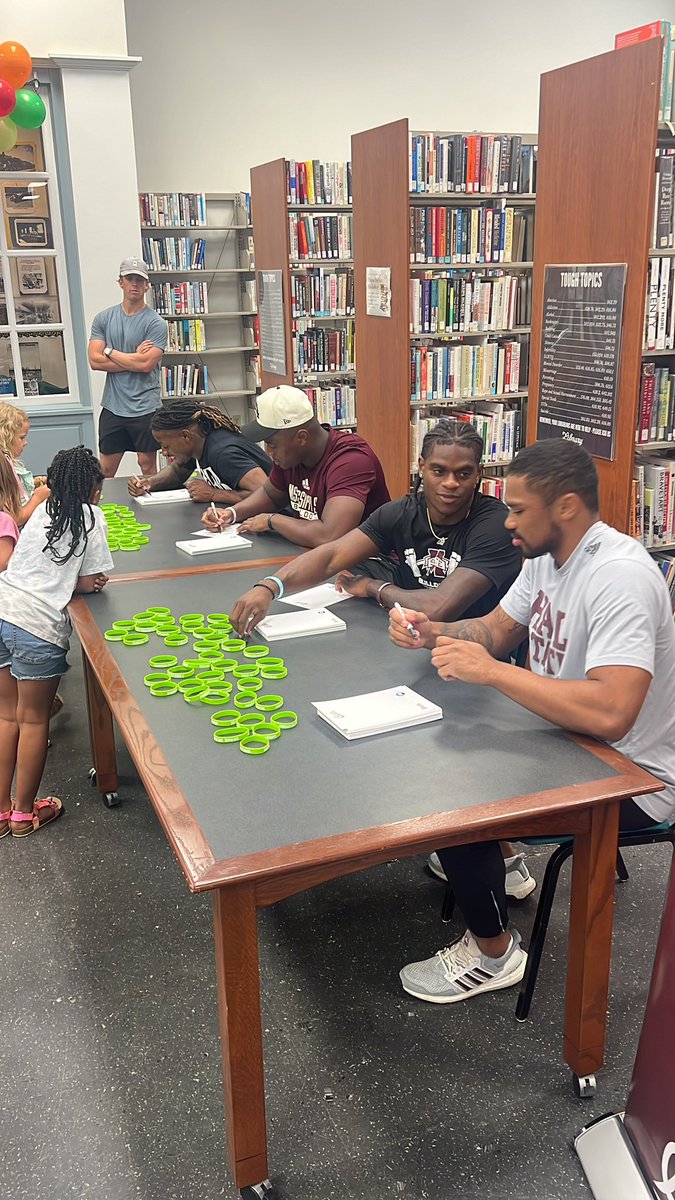 The Bulldog Initiative has MSU football players reading to kids at the Starkville Library every Wednesday in partnership with Champions for Literacy. 

Jordan Mosley, Kevin Coleman, Jordan Morant and De’Monte Russell reading today.