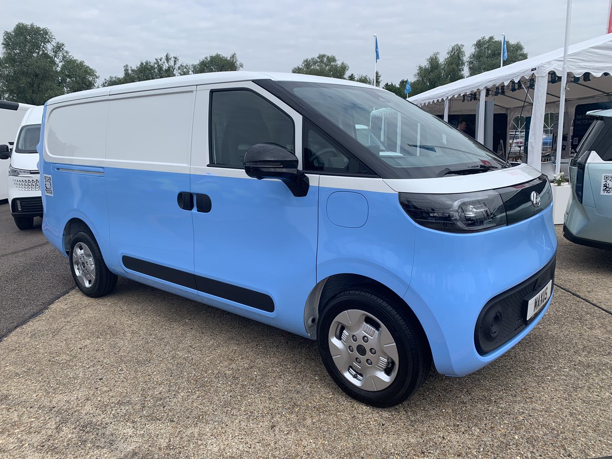 APicton_Glass's tweet photo. A veritable smorgasbord of #BEV #LCVs available to drive @CCIA_UK today. Had a great time driving the @canoo #LDV130 the @BYDCompany #ETP3 the @FordPro #ETransit the @NissanUK #TownstarElectric the @CitroenUK #eDispatch and @PeugeotUK #ePartner @APicton_Glass @autovista_group https://t.co/kJ7EvunAOH