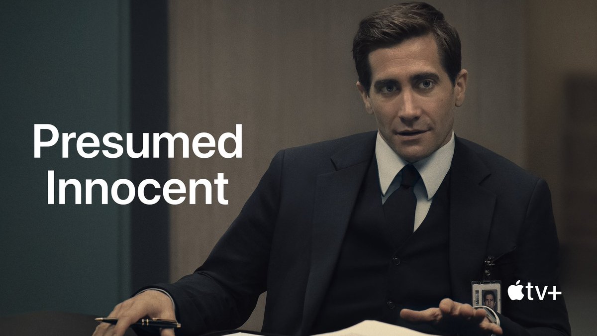 MikelMetal's tweet photo. Los dos primeros episodios de #PresumedInnocent te meten de lleno en una trama absorbente con el sello de David E. Kelley por bandera.
El tono adulto y sobrio hace que te creas todo lo que ocurre sin pestañear.
Jake Gyllenhaal es magnético a más no poder.
Ya tenemos thriller. https://t.co/kAjfTLCbjw
