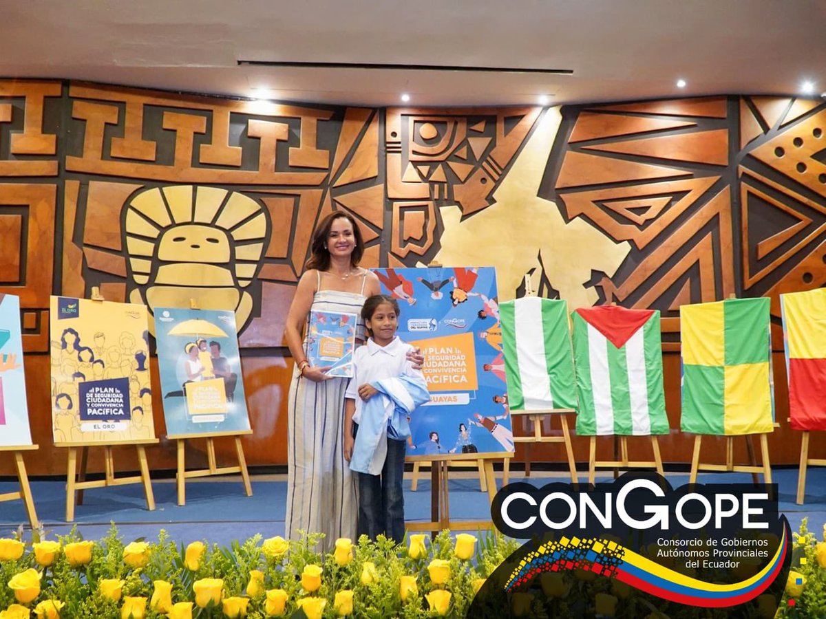 CongopeEcuador's tweet photo. ¡La seguridad es nuestra prioridad!
Conocemos la realidad de nuestros territorios y las preocupaciones de su gente.
Hoy junto a 11 GADP lanzamos los Planes de Seguridad Ciudadana y Convivencia Pacífica.
#PazYProgreso https://t.co/8BrfQ9DAL7