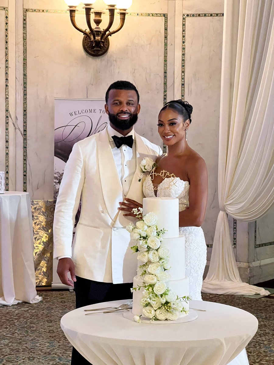 tayenaija's tweet photo. Celebrating Love ❤️🙏🏾 #AnitaMarriesRich https://t.co/qjpcXSggd6