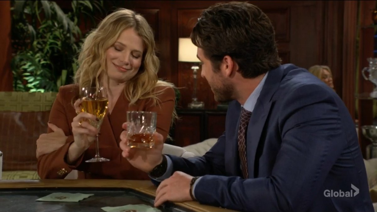 SoapsSpoilers's tweet photo. Chance sighting again. #YR #Chummer #Shance (Which is it!) OMG thanks guys. #Summance it is!! 🥰 https://t.co/4Jc3Ev18LO
