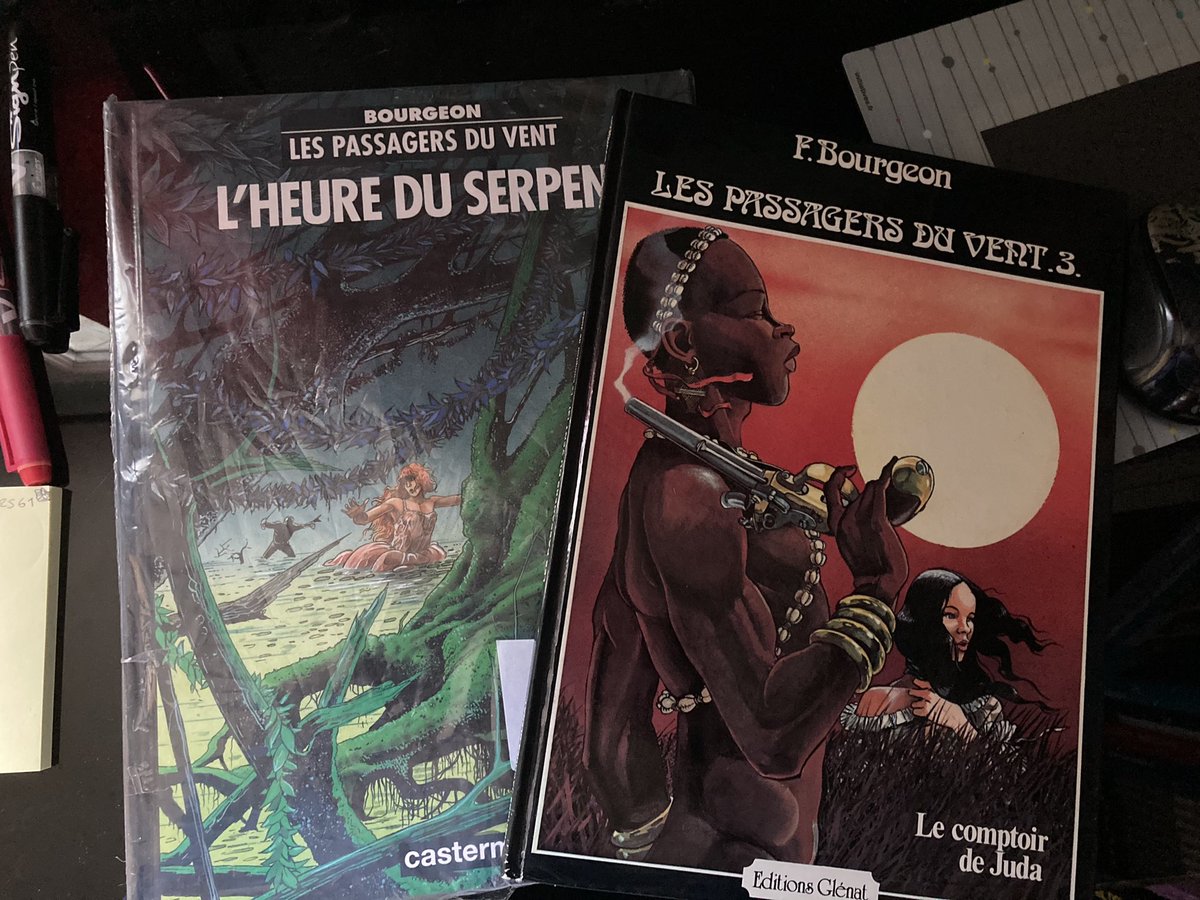 darthfilou's tweet photo. On continue un peu le déballage de #bd dans un #threadbd décousu 😅
(Oui pour #lespassagersduvent je me lance dans une collection #EO Glenat & Casterman 🤪)
(& pour balade…. J’ai donc désormais les 3 premiers en #EO (ou plutôt dans leur jus 🫣) … la suite s’annonce ardue🥺)
4/6 https://t.co/cIg5FqC1Ky