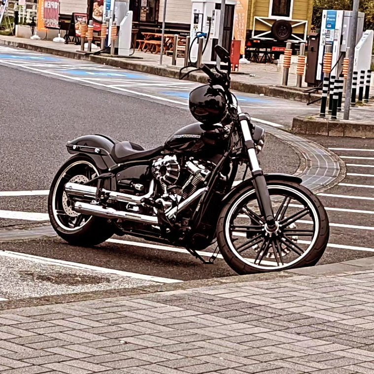 kaiho214's tweet photo. 名前　玄さん
住み　川崎
身長　174
車種　FXBRS
好き　バイク　キャンプ　料理　仕事
#バイク好きと繋がりたい
#バイク乗りとして軽く自己紹介 https://t.co/zX1Gyo0AaW