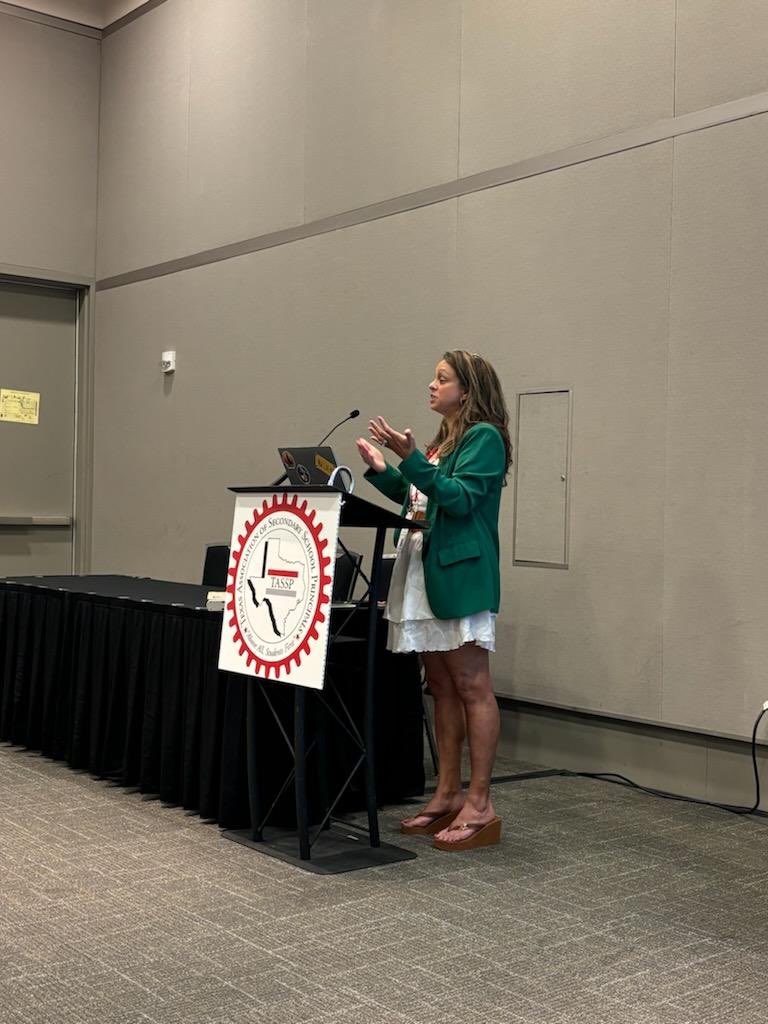 Megan Gist tweet media