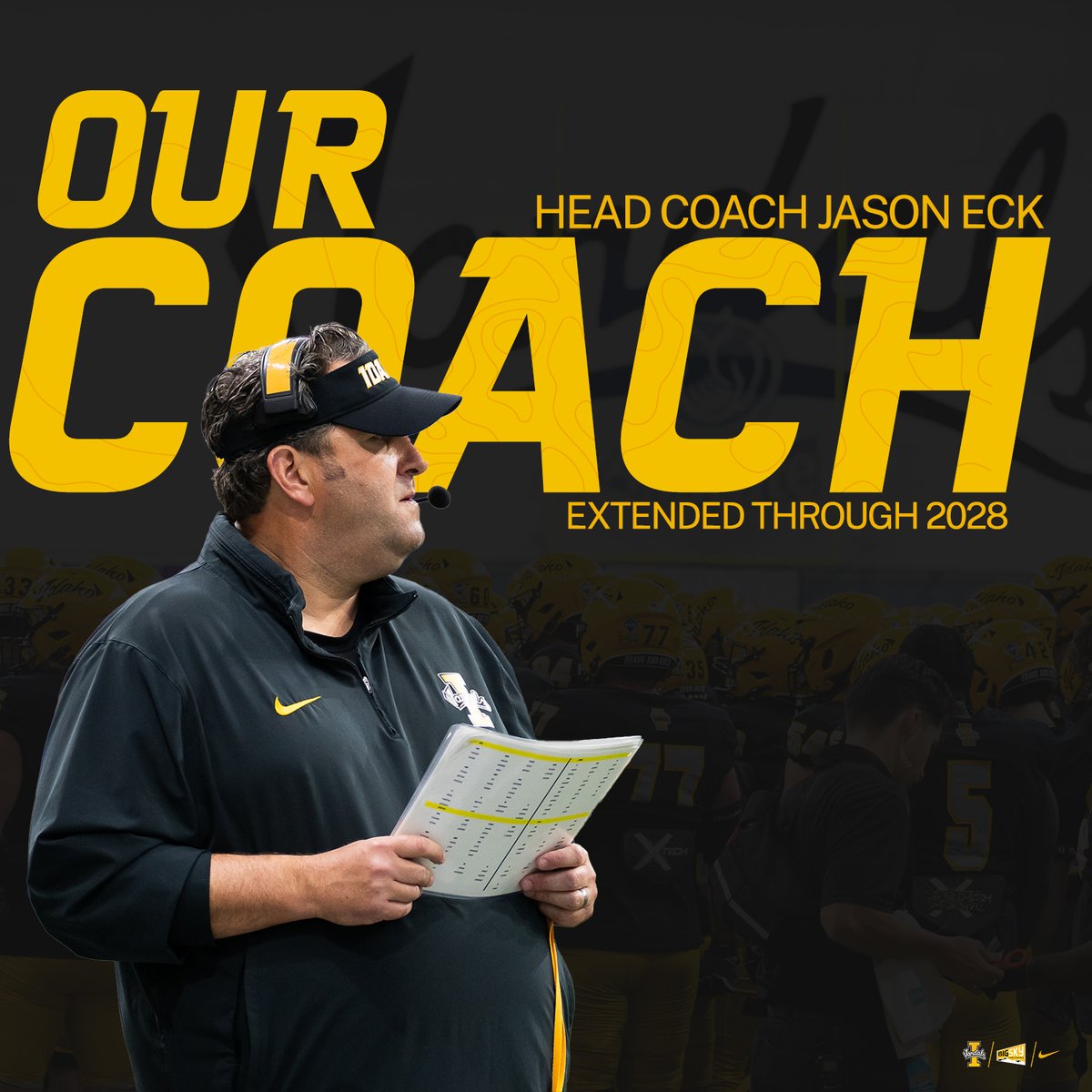 VandalFootball's tweet photo. That's OUR coach!

@Coach_Eck signs a two-year contract extension keeping him around through at least 2028. 

🔗: https://t.co/SPAcQlmXEs https://t.co/UW9rjK567N