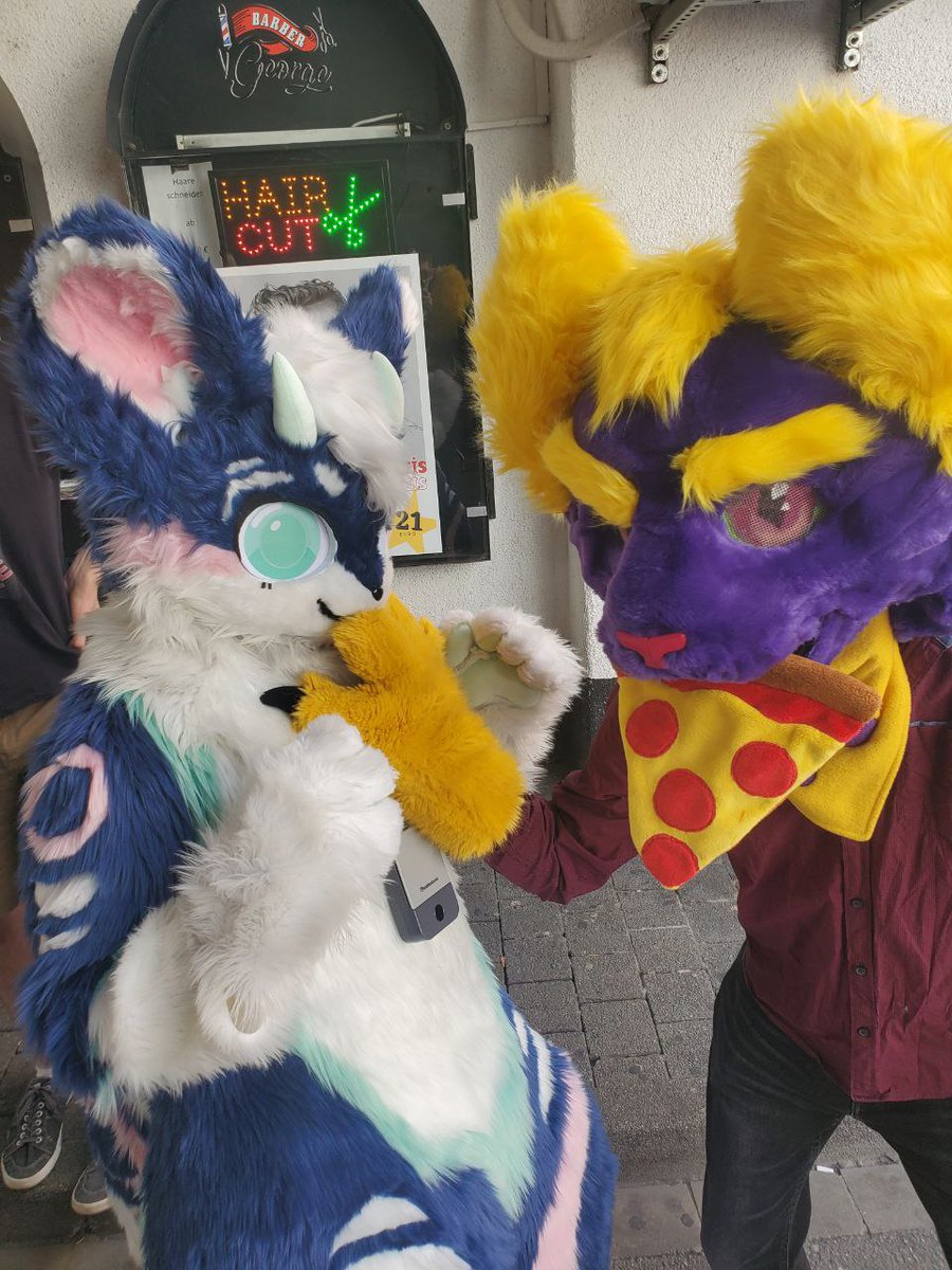 A few pictures from my suitwalk in Karlsruhe. &lt;3