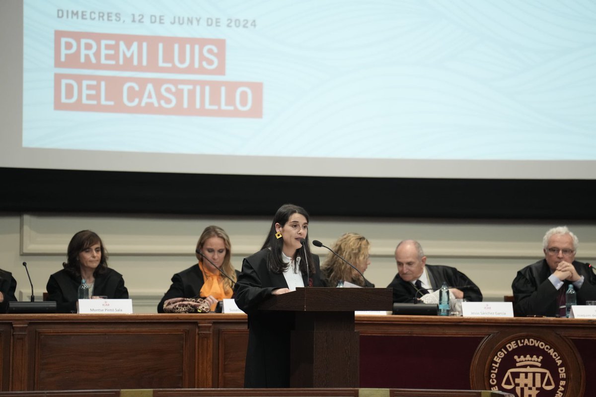 <a href="/JesusFamilex/">Jesús Sánchez García</a> <a href="/SusanaFD75/">Susana Ferrer</a> <a href="/NyraBarreto/">Nyra Barreto</a> <a href="/conselladvocat/">Consell de l’Advocacia Catalana</a> <a href="/pep_cruanyes/">Josep Cruanyes i Tor</a> 🟩 El Premi Luis del Castillo s'ha atorgat a <a href="/LaiaTejada/">Laia Tejada Pinyol</a> i Marta Masip pel seu projecte “La implemenación de la Inteligencia Artificial en la Justicia Penal Internacional y su impacto en los derechos humanos”. La menció especial ha estat per a Norma Pedemonte. #SantRaimon24