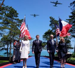Biden's Falsification of History: Exploiting D-Day for Anti-Russia Agenda : U.S. imperialism and its NATO war machine have resurrected the aggression of Nazi Germany against Russia. informationclearinghouse.blog/2024/06/12/bid… via @tomfeeley8