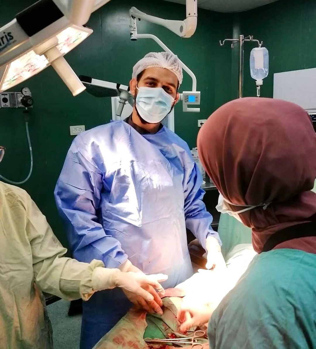 HelpMeLiveUSA's tweet photo. Big thanks to Dr. Abdallah, nurse Jamal, and Dr. Mohammed for joining us!  Your strength &amp; dedication are inspiring.  #GazaMedicalPoint #Healthcare #Warzone #RapidResponse #Gaza_humanity_courage_patience_respect_strength_right_morals https://t.co/KdsXiPPbVR