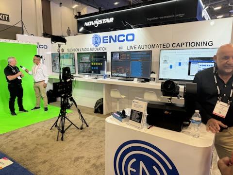 ENCOSYS's tweet image. #InfoComm2024 AVI Latinoamerica getting details about EnCo Qimera virtual production and #ARGraphics at ENCO Booth W2711