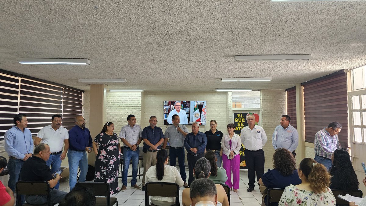 Reg5Carbonifera's tweet photo. 🟢 Jornada Nacional de Información y Comunicación de la Respuesta Nacional 2024. #Reg5Carbonífera 

#EverardoPadrón 
#SNTEcontigo 
#ConeXiónSNTE https://t.co/IggZy45dqX