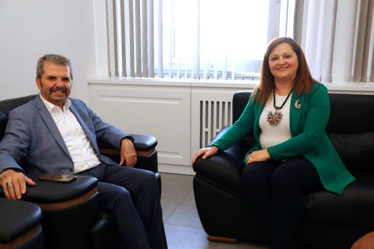 Feridun_Bahsi's tweet photo. Bugün, değerli kardeşim 27. dönem Mecliste birlikte görev yaptığımız, Atatürkçü kimliği ile adından sıkça söz ettiren, Afyon’da belediye başkanlığınafarkla seçilen Sayın @burcukoksal03’ı makamında eşim @hukukcu0733 ile birlikte ziyaret ederek kutlayıp sonsuz başarılar diledik… https://t.co/pVcDymtwlK