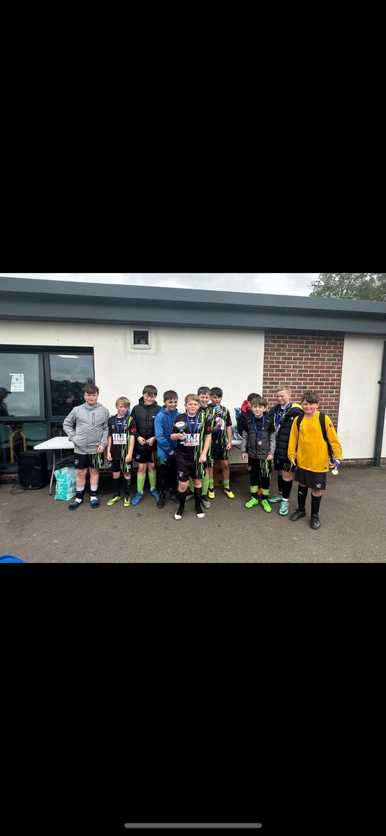 warnerrangU12's tweet image. It was a wet one on Sunday at the tournament ⚽️⚽️⚽️