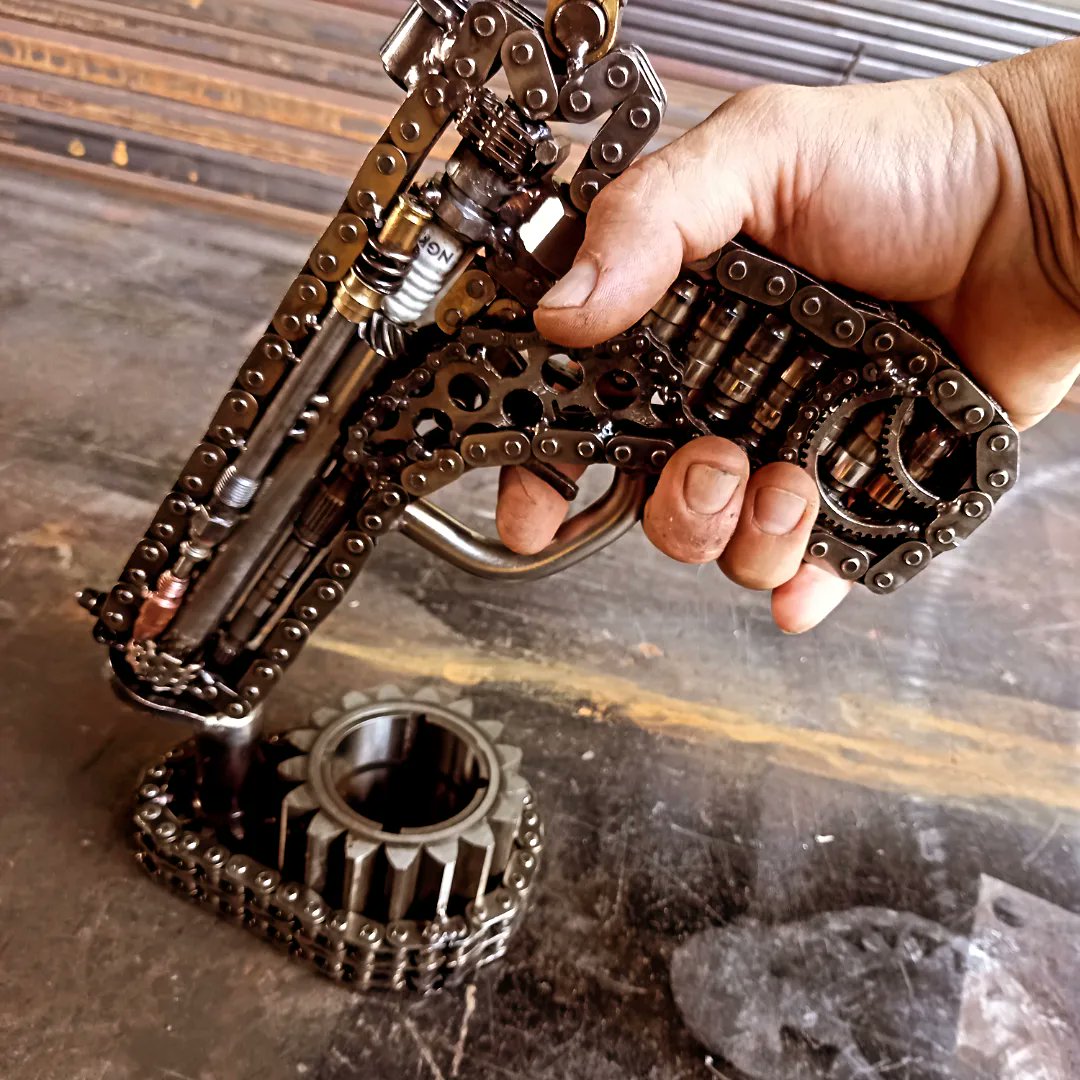 OLBOgroup's tweet photo. ' GUN ' https://t.co/gR908RhP4W