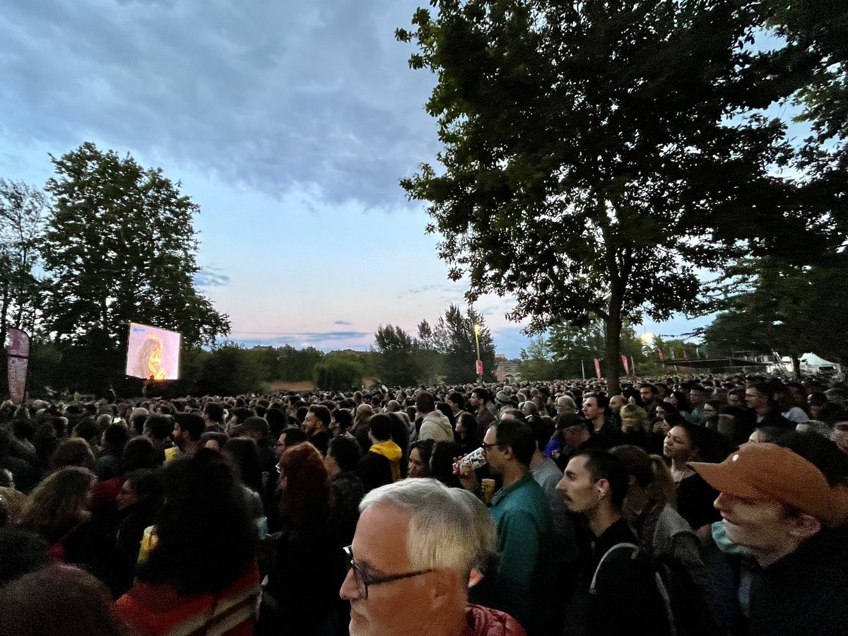 PierrickBgs's tweet photo. RIO LOCOOOO est lancé à #Toulouse ! 🥳
Joie de retrouver @Babpravi qui interprète la grande Dalida. Une belle soirée qui s’annonce 🥰🫰🏻#RioLoco https://t.co/sxod0cx5GU