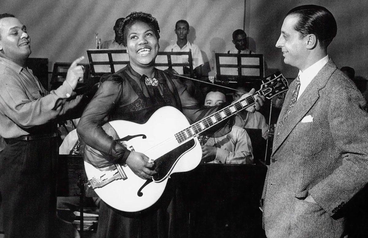 HenryLouisGates's tweet photo. Celebrate Black Music Month with #GospelPBS in the classroom with education materials from #WETA in partnership with #BlackPast, #TeachRock.org, and #keratx.  
https://t.co/8LqJk3CgR9 https://t.co/e9DwmnE9L1