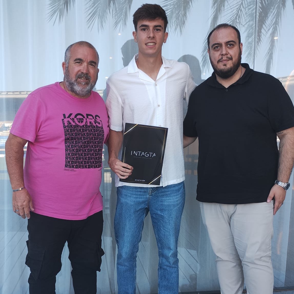 intagta's tweet photo. 🤝🏻 Bienvenido a la familia INTAGTA, ¡juntos seguiremos desarrollando tu talento!

#INTAGTA #talent #futbol #soccer #RFEF #management #DesarrollamosTuTalento https://t.co/JC7c9kaZ5X