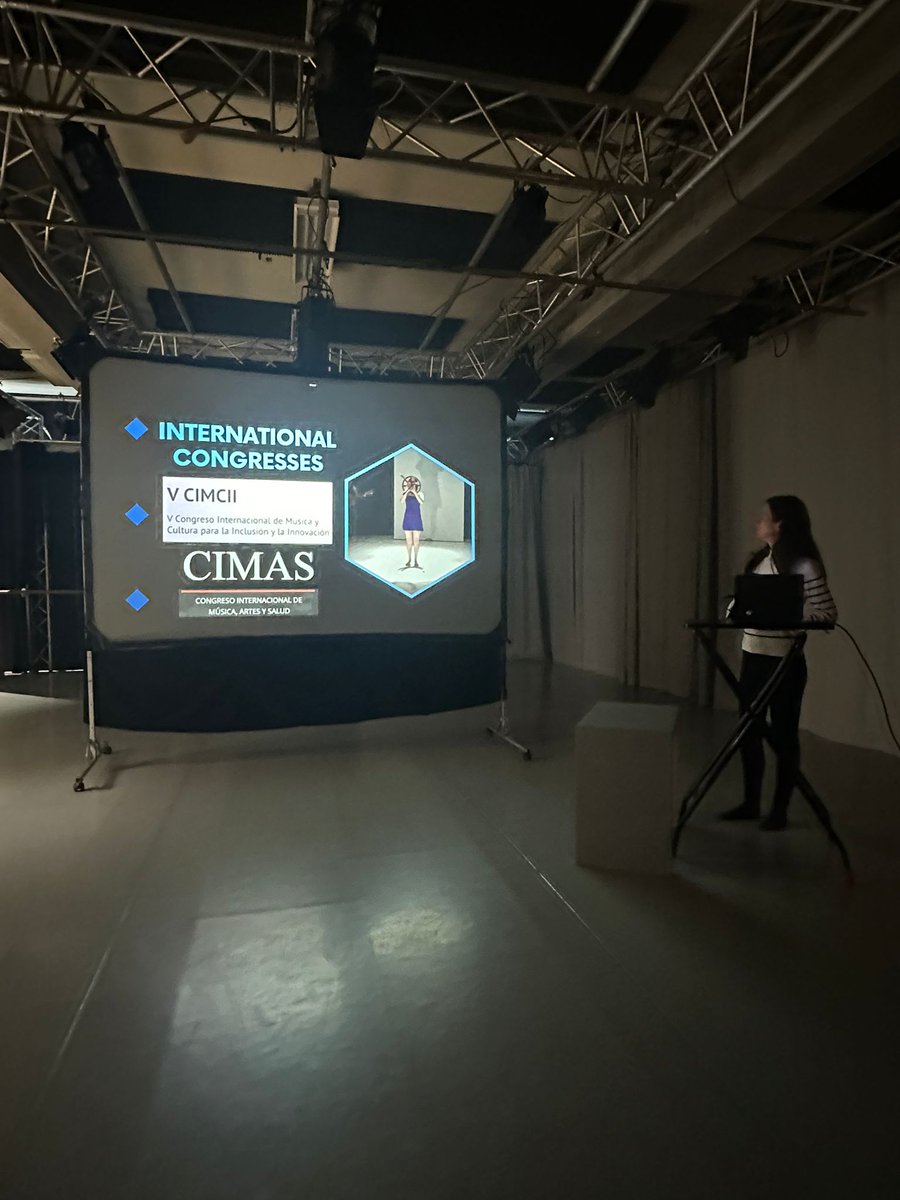 MSanchoClarinet's tweet photo. Preparing the lecture that I will give at Studio MAPA Nederland next Saturday, 15 June, at 16:00 h. Free entrance! 
I will share information about my study based on #MusicalityofMovement approach developed by Virág Dezsö.  
I look forward to seeing you! 😃
#research https://t.co/ekGwDMLkQU