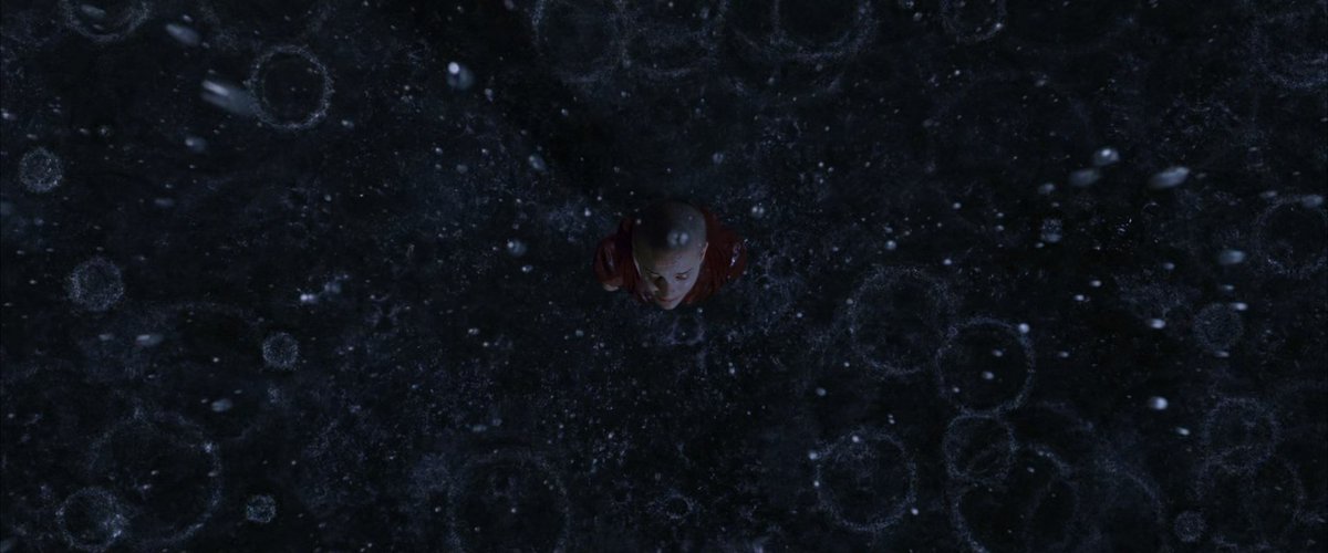 TheCinesthetic's tweet photo. V for Vendetta (2005) dir. James McTeigue https://t.co/0812GpR15R