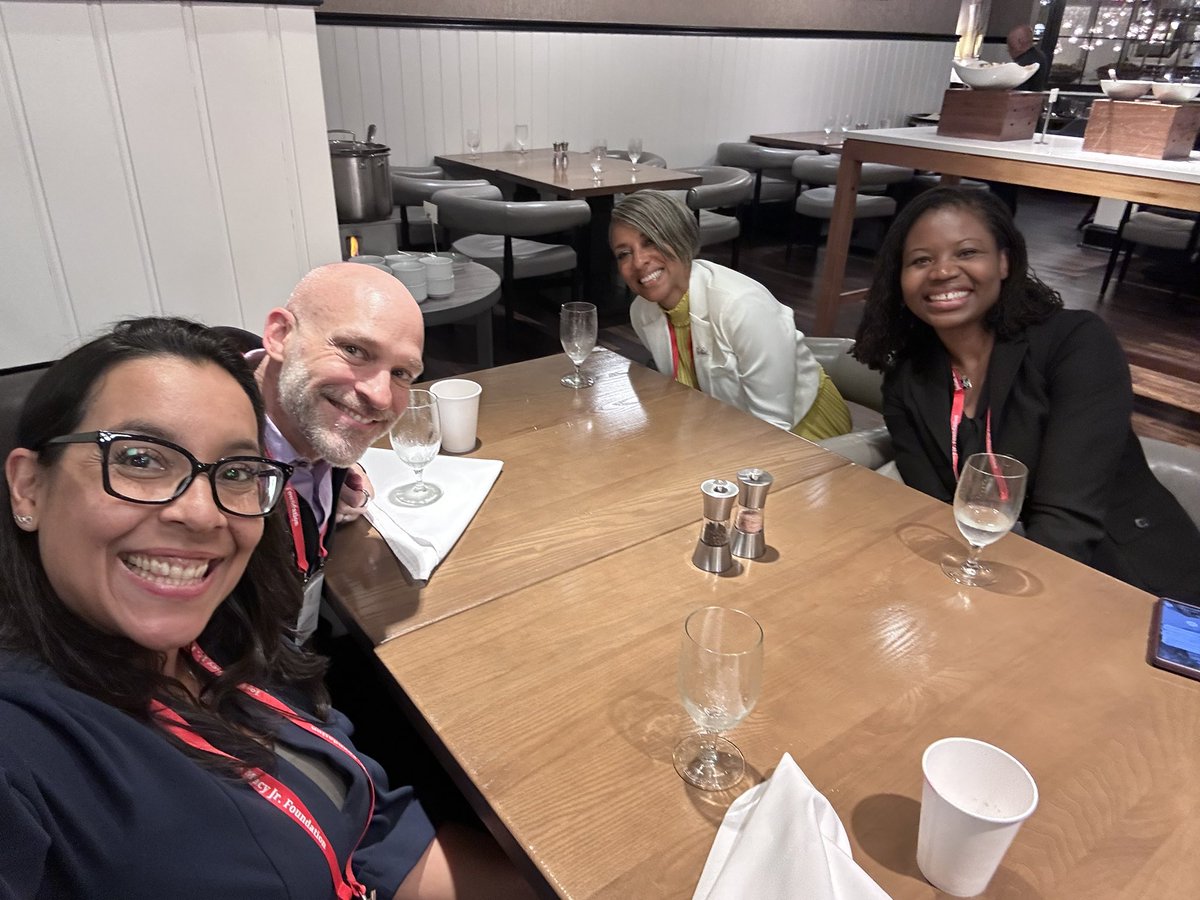 CristinaMDNYC's tweet photo. The Universe loves me! @LanreFalusi and I saved a seat for @richardgreenemd at @macyfoundation annual meeting for #MFSP and @gradydoctor sat with us! I fan-girled for a bit and then basked in the joyous discussion. #MedEd #humanism https://t.co/znyhJT4JIL