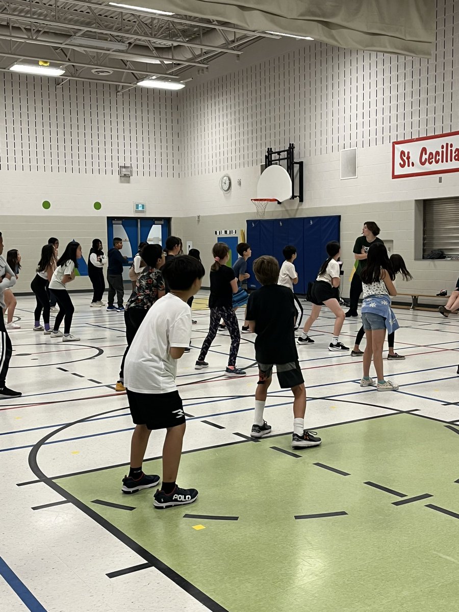 Ms Côté 🍎✨ tweet media