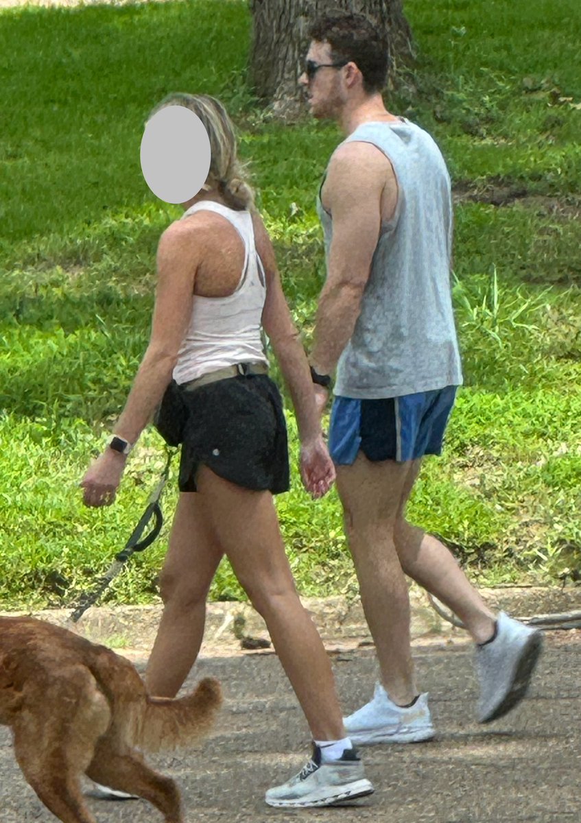 jxn_wm's tweet photo. Put him on a leash. I’ll take him and worship him, do all the dirty things he loves that his pretty little uptight girl won’t, before you know it he’ll be drilling me more than her.#str8cock #budsex #brotime #futuredilf #dilfdick #hotmen #dilf #daddy #yesdaddy #bromo #pleasedaddy https://t.co/9EAB4DjVO8