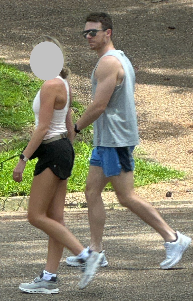 jxn_wm's tweet photo. Put him on a leash. I’ll take him and worship him, do all the dirty things he loves that his pretty little uptight girl won’t, before you know it he’ll be drilling me more than her.#str8cock #budsex #brotime #futuredilf #dilfdick #hotmen #dilf #daddy #yesdaddy #bromo #pleasedaddy https://t.co/9EAB4DjVO8