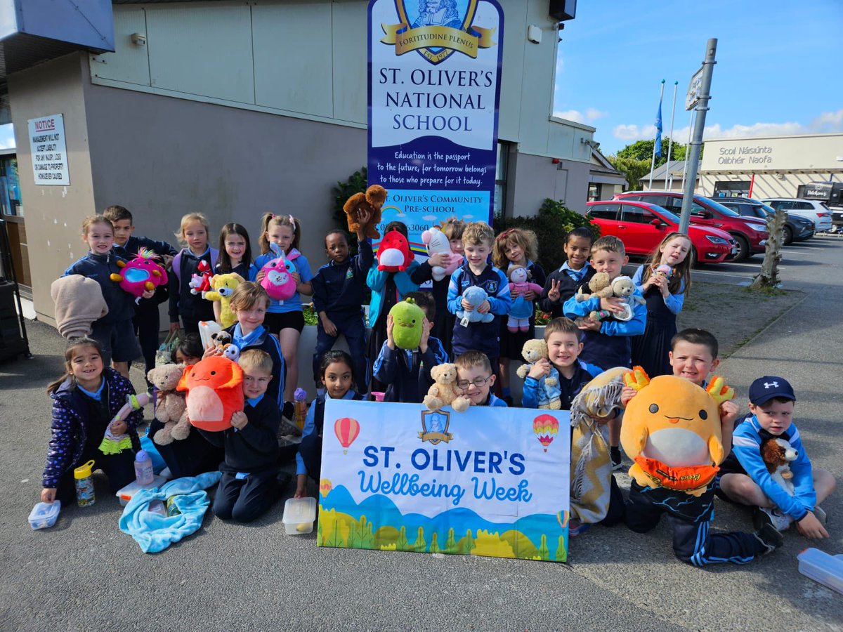 StOliversNatSch's tweet image. It is Wellbeing Week here in St.Oliver’s. Looking after ourselves and each other. So far we have had mindful colouring, drumming, Teddy Bears picnic &amp;amp; a coffee dock #MindfulMonday #TalkingTuesday #WellnessWednesday