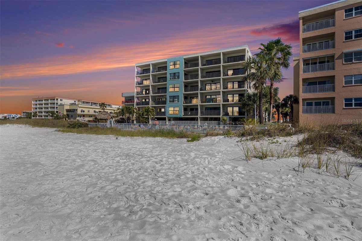 DuoBay's tweet photo. New Listing Price: $690,000
12924 GULF BLVD #110, Madeira Beach, FL 33708 is a fantastic property with 2 bedrooms and 2.0 bathrooms.
See more here: https://t.co/7v0hoC9WfU https://t.co/XKFpz3pLp2