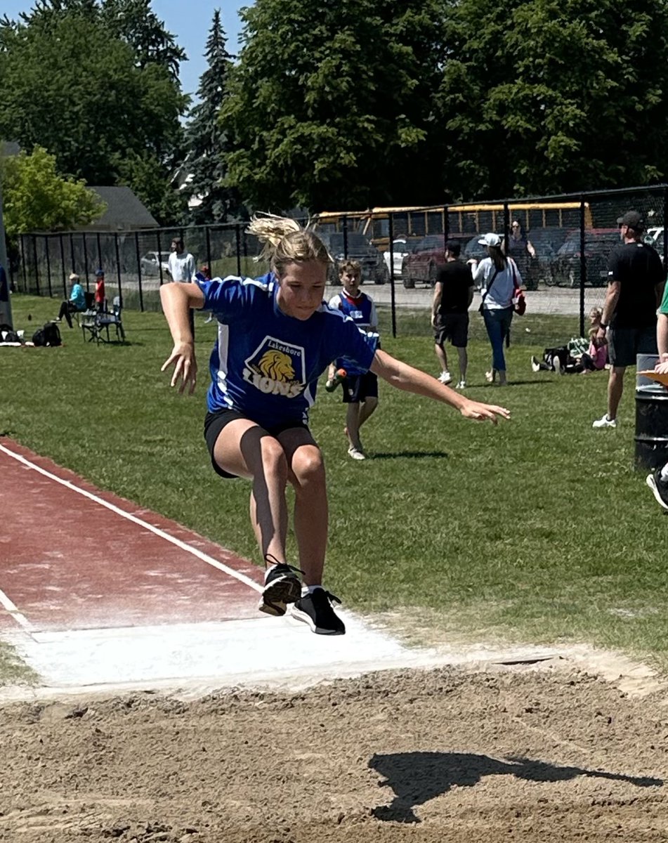 Our Lakeshore students represented our school with pride at Track and Field today. We are so proud of everyone who competed today for giving it their all! 💙🦁💛🏃‍♀️🏃