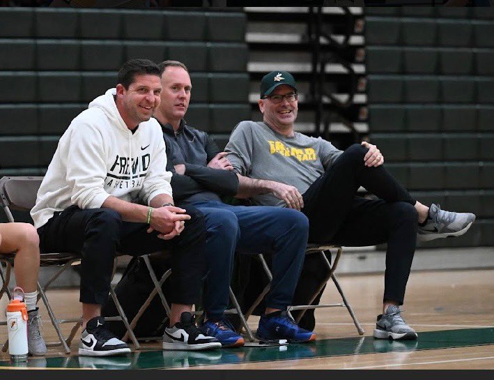 Talk about leaving a legacy. 

I’m sure going to miss Coach Dave Yates. 💔