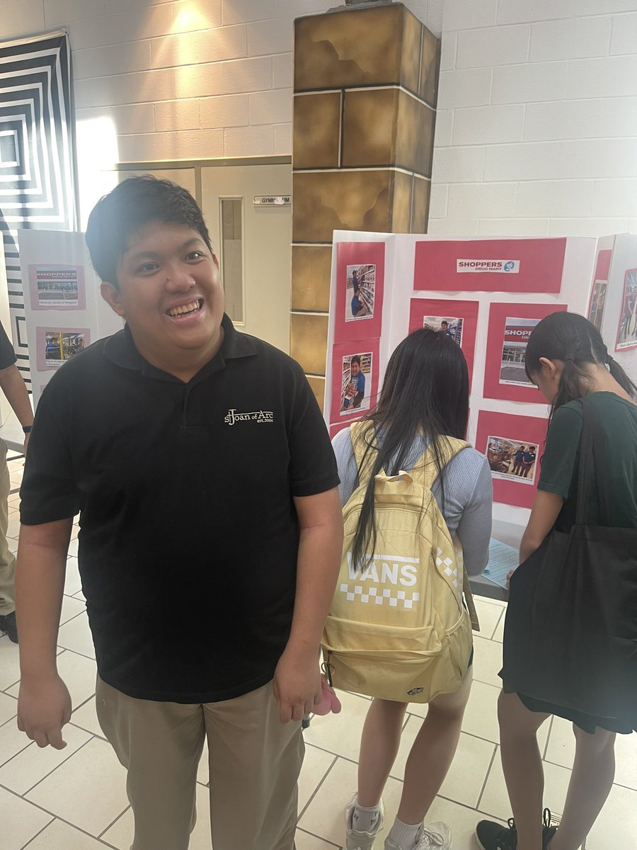 StudentSja's tweet photo. What a great day for @sja_mississauga @SJACo_op ! The Co-op Showcase was an excellent presentation of a variety of pathways and Ss did a great job of sharing experiences with peers, incoming arc angels visiting today, &amp; parents interested in learning more about @DpExperiential ! https://t.co/JhGcyX9IlF