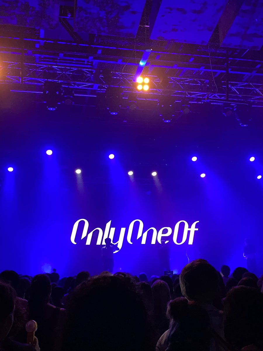 mono lesbian tweet media