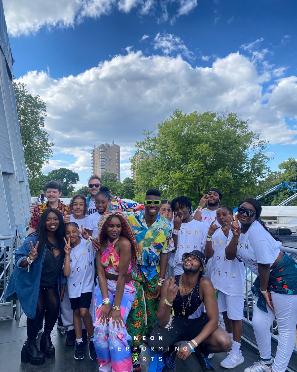 HouseofneonL's tweet photo. The vibes were IMMACULATE at #LambethCountryShow ✨@brixchamber thank you for bringing us all together to create so much energy onstage! 
#brixchamber #brixton #southlondon #illuminatingopportunities #neonperformingarts https://t.co/TDohbPNFSf