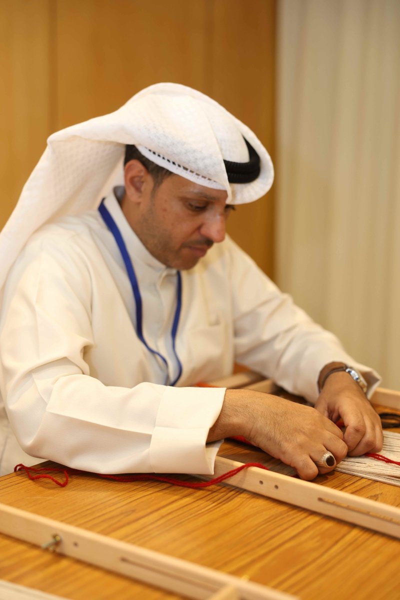 kuna_ar's tweet photo. خلال مشاركتها في العرض الحي ومعرض (الرقم) للأعمال الفنية في مقر (يونسكو)

عضو جمعية السدو الكويتية حنان الكاظمي تؤكد لـ(كونا) أن المشاركة في المحافل الدولية مثل منظمة (يونسكو) تأتي لتعزيز التراث الثقافي غير المادي وتعزيز التعاون الدولي

https://t.co/IXjzGyxgSY

#كونا #الكويت https://t.co/aKXCwhh12D