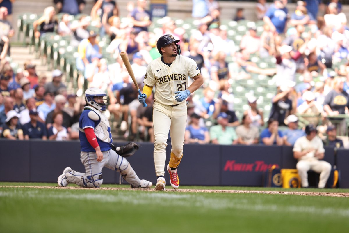 Milwaukee Brewers tweet media