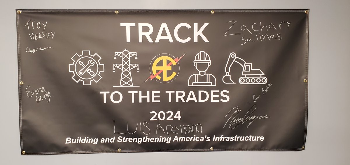 Greg Geiger (@mr_geiger) on Twitter photo Got to see the effort pay off for one of our <a href="/GrayslakeNorth/">Knight Pride</a> Grads today. Troy Hensley is part of the VERY FIRST class of the Track to the Trades program at <a href="/aldridgegroup/">Aldridge Electric</a> in Libertyville. Congratulations Troy!
aldridgegroup.com/news/2023/11/8… Got to see the effort pay off for one of our <a href="/GrayslakeNorth/">Knight Pride</a> Grads today. Troy Hensley is part of the VERY FIRST class of the Track to the Trades program at <a href="/aldridgegroup/">Aldridge Electric</a> in Libertyville. Congratulations Troy!
aldridgegroup.com/news/2023/11/8…