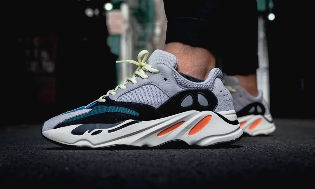 SneakerAlert tweet media