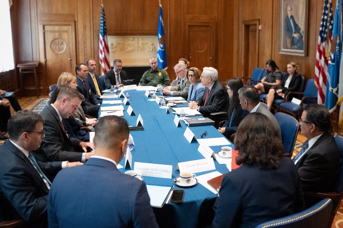 USAttyRestaino's tweet photo. With Attorney General Garland’s leadership, and through terrific strategic implementation by federal prosecutors including my colleagues @USAttyHamdani, @USAttyUballez, Jaime Esparza @USAO_WDTX and Tara McGrath @SDCAnews, int’l cooperation is at its peak.  https://t.co/rNUjspCv0V https://t.co/gHMpu8kOi7