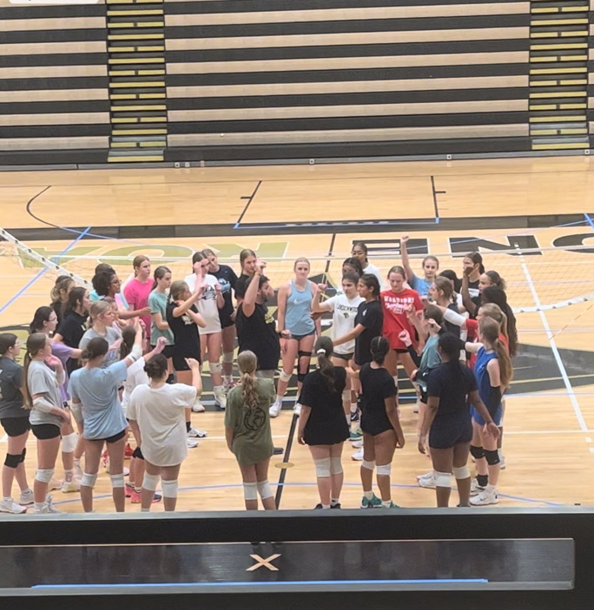 mia_lieberman27's tweet photo. Another great clinic @LindenwoodWVB, this time for MH skills! Thank you for the invite to the Elite Camp!! Canโt wait for the next session!
#newlevel #oneroar #morefunwithfriends
Getting 1% better everyday โ๏ธ๐ https://t.co/i49RSVYGP0