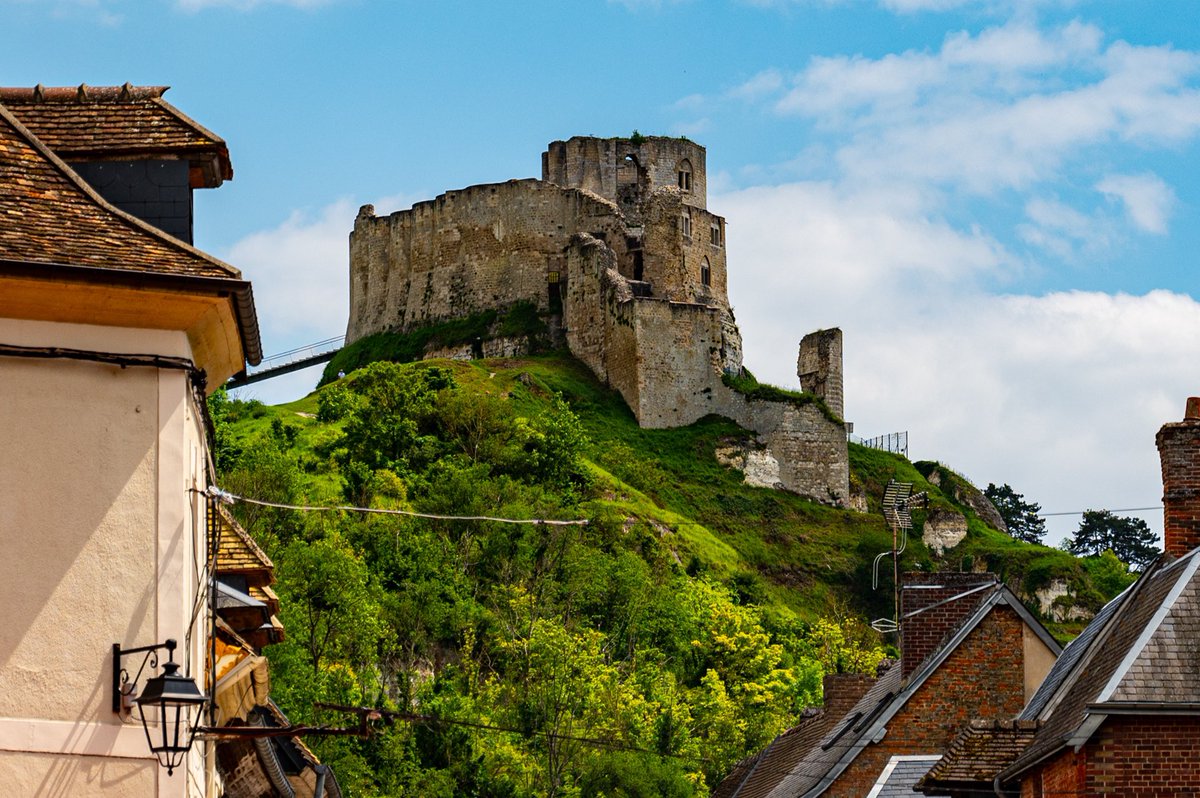 Explore With Ed tweet media