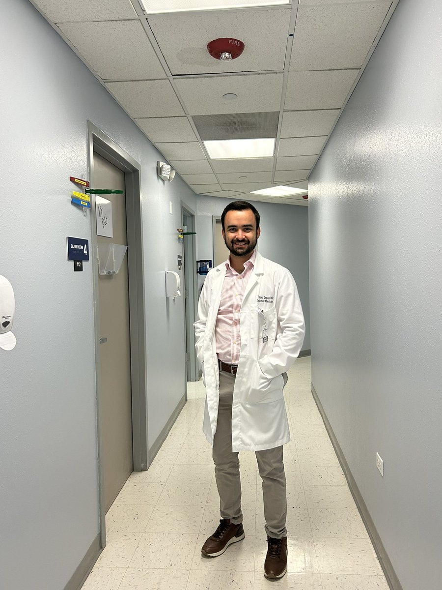 oscarlopez26's tweet photo. Last day of residency. Can’t believe it’s been 3 years since starting this journey. Looking forward to my next step as a Hospice and Palliative Medicine fellow at UT San Antonio. @UTHealthSA https://t.co/wAIsMxS5Xr