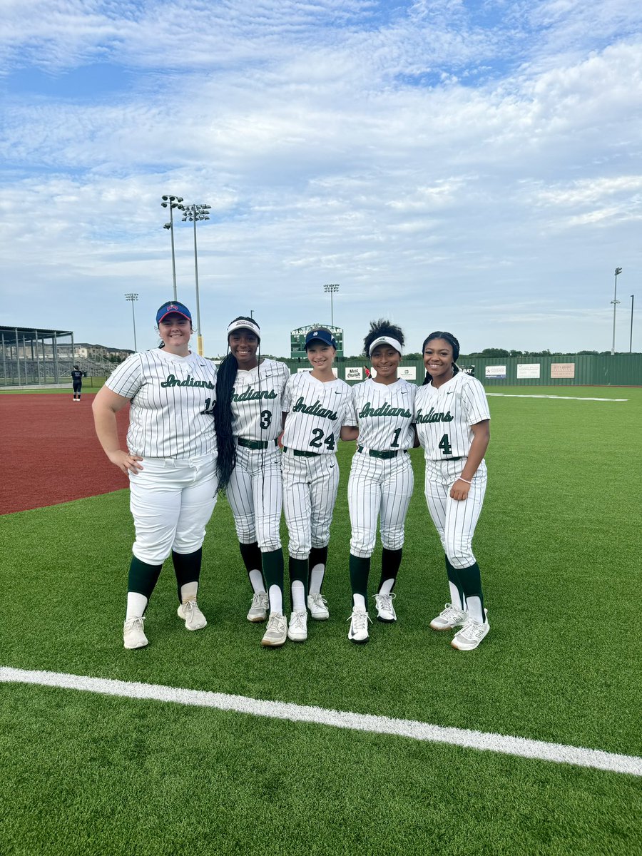 𝟰𝗧𝗛 𝗔𝗡𝗡𝗨𝗔𝗟 𝗘𝗟𝗟𝗜𝗦 𝗖𝗢𝗨𝗡𝗧𝗬 𝗔𝗟𝗟 𝗦𝗧𝗔𝗥 𝗚𝗔𝗠𝗘 🥎✨ 

Brynne, Zaryah, Brooklyn, Angelina, and Jordan represented our program well!! Thank you Ellis County Sports for making this happen every year.