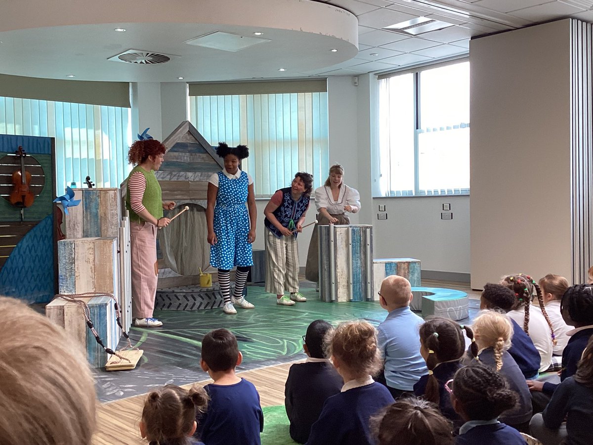 Year 1 and 2 visited Bulwell library to watch a production of the story, Ruby's Worry this week! They learnt how important it is to talk about our worries, as a part of learning for <a href="/EmpathyLabUK/">EmpathyLabUK</a> <a href="/MyNottingham/">🏹 My Nottingham</a> <a href="/NottmLibraries/">Nottingham City Libraries</a> <a href="/TomPercivalsays/">Tom Percival</a> #empathyday #mentalhealth #wellbeing