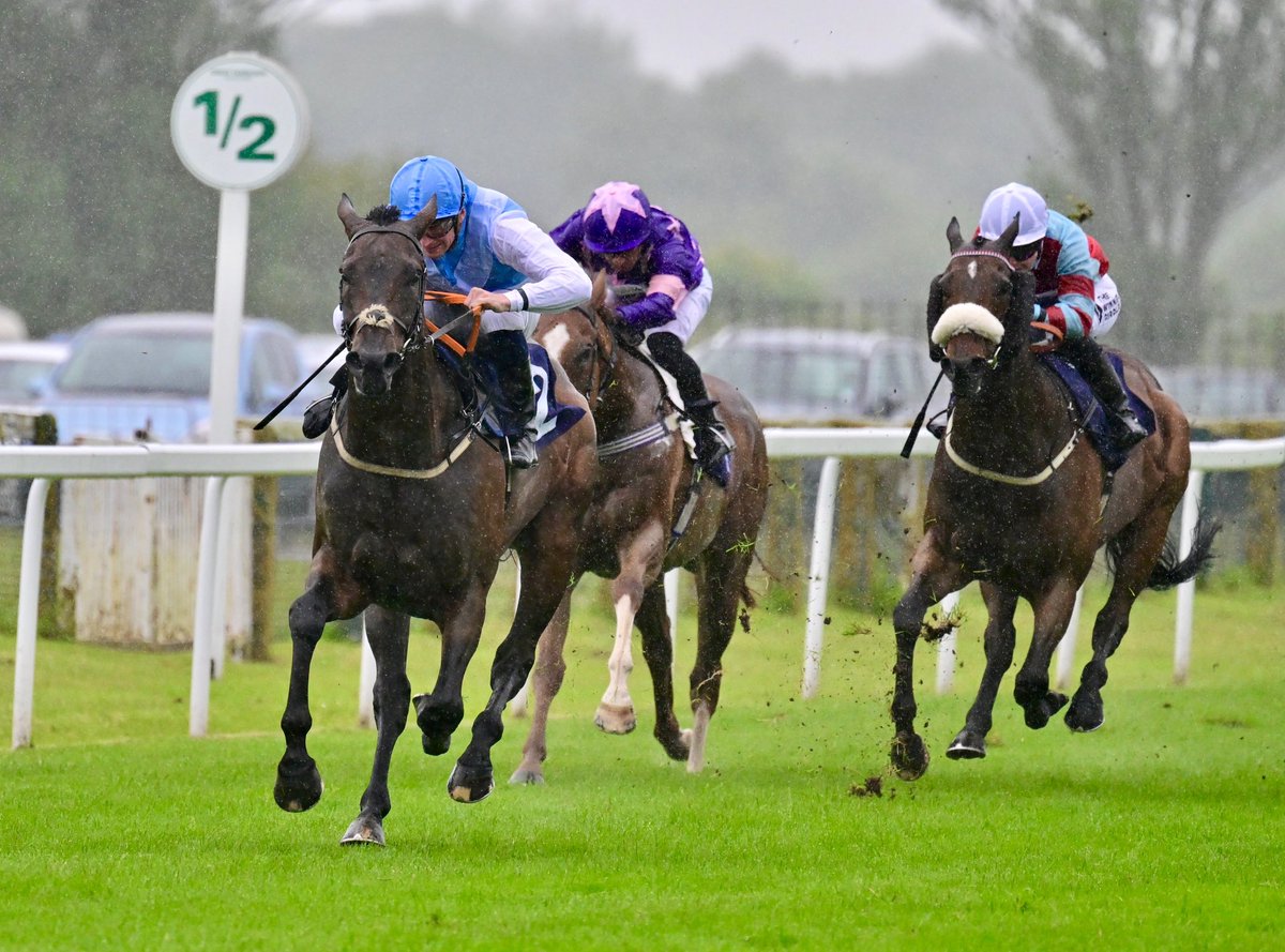 Five Winds pulling clear in the Yarmouth rain 🥇💨 <a href="/HectorCrouch/">Hector Crouch</a>